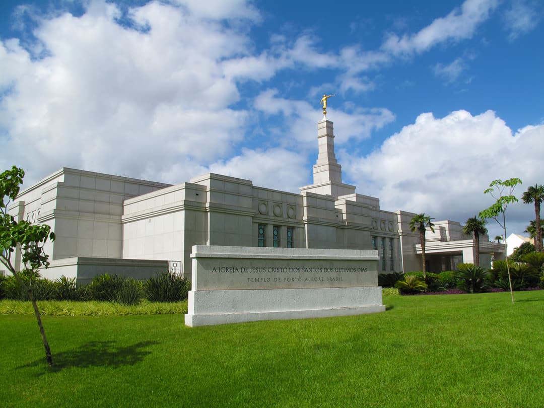 Wide exterior view of the Porto Alegre Brazil Temple and monument sign.