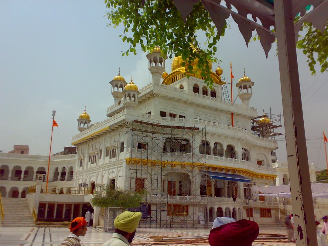 Close-up of the Akal Takht's architecture
