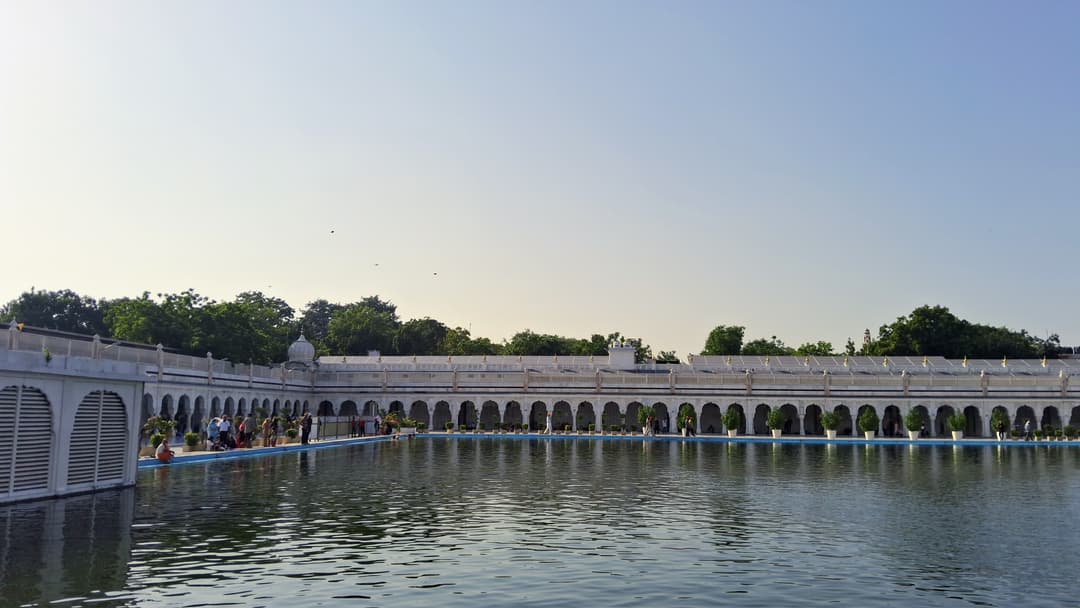 Langar大廳，在那裡為所有人提供免費膳食。