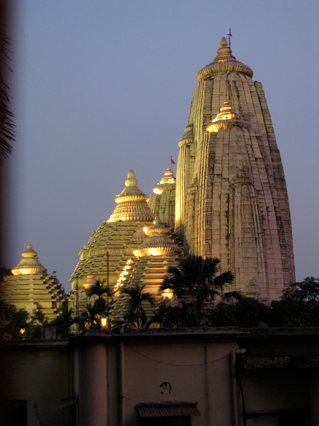 The illuminated spires of Birla Mandir Kolkata at twilight.