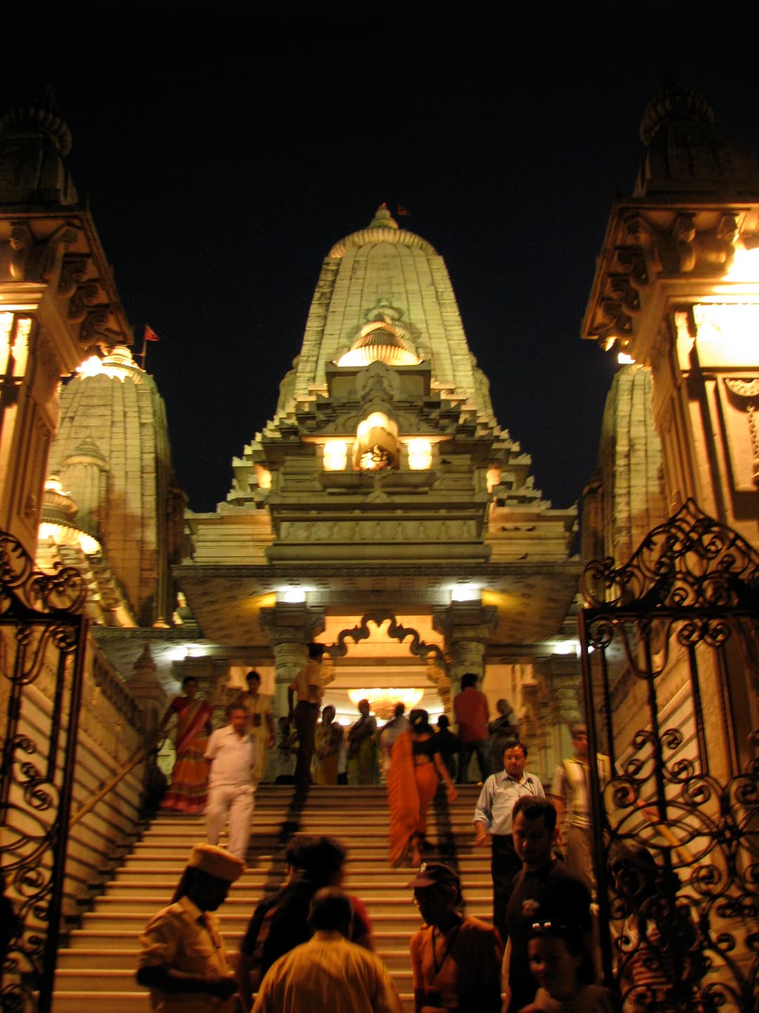 Night view of the front entrance stairs and spires of Birla Mandir, Kolkata.