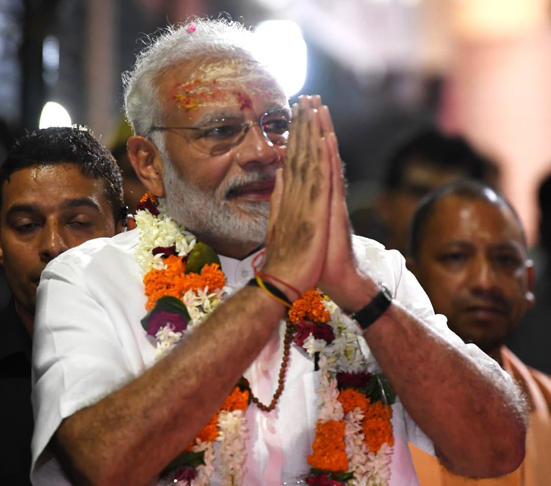Prime Minister Narendra Modi offering prayers at Kashi Vishwanath