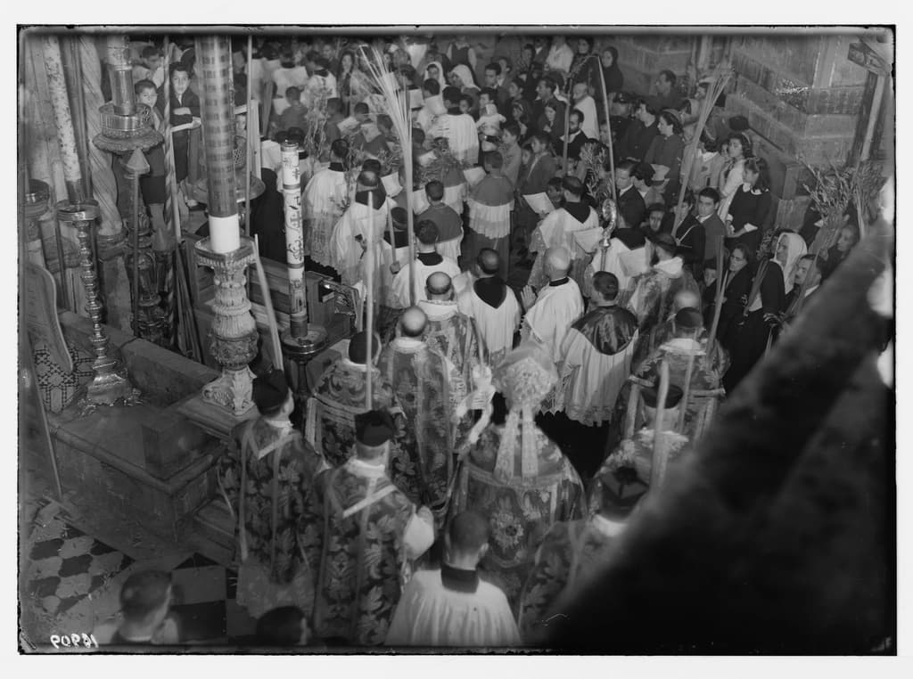 The Aedicule, enclosing the tomb of Jesus.