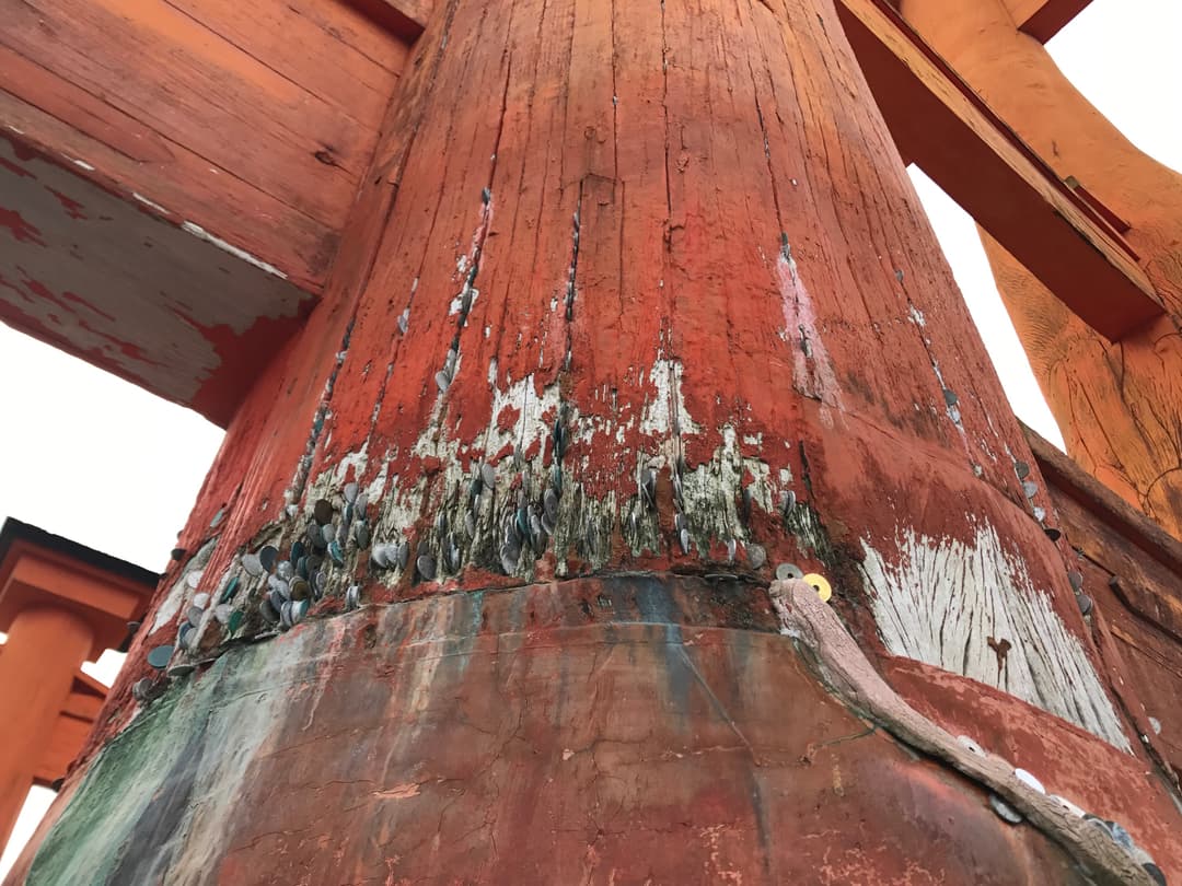连接严岛神社各个建筑物的木板路。