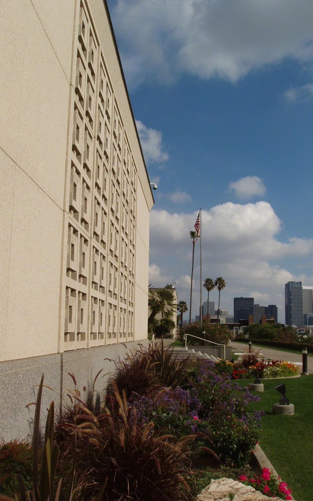 Entrance to the Los Angeles California Temple.