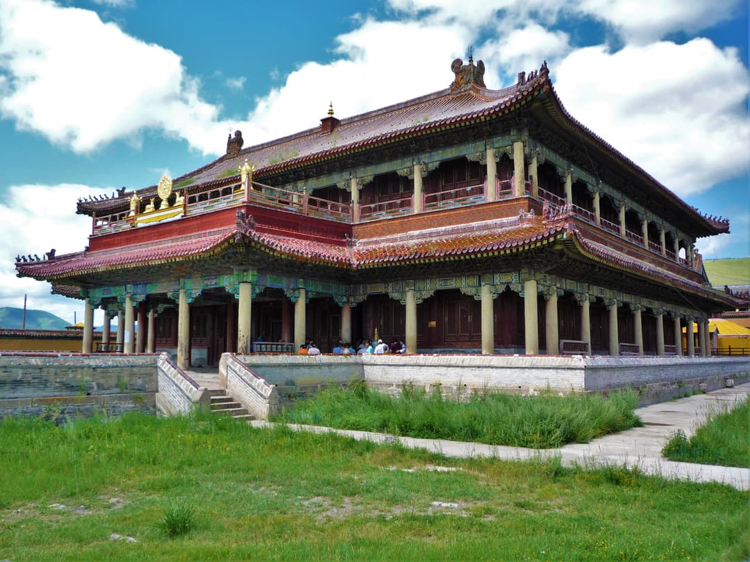 Low-angle exterior view of the main hall at Amarbayasgalant Monastery.