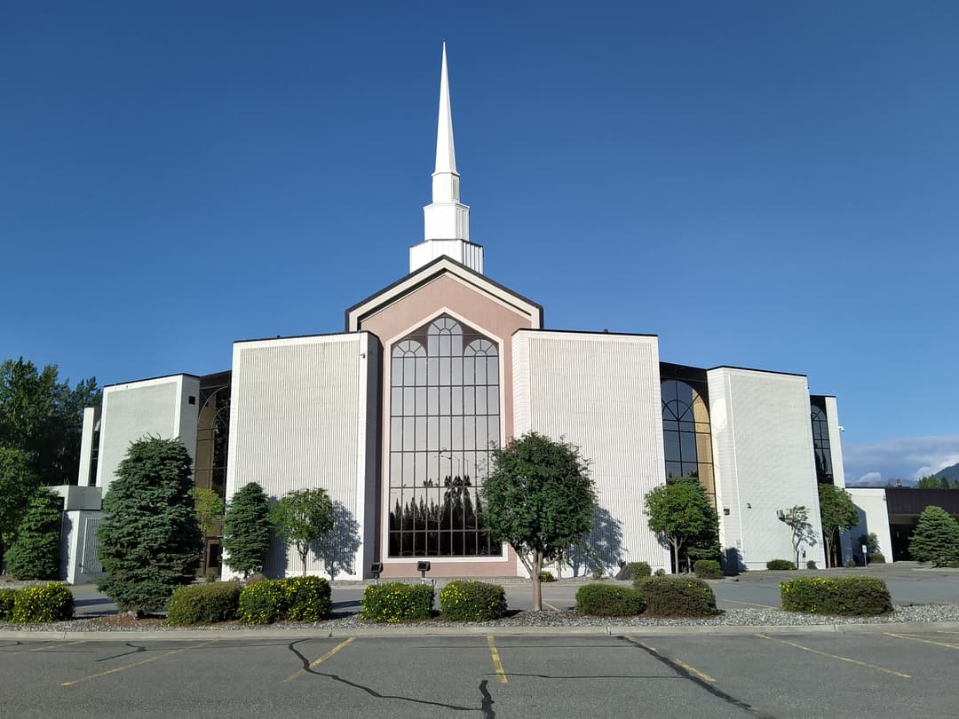 A close-up of the temple's exterior.
