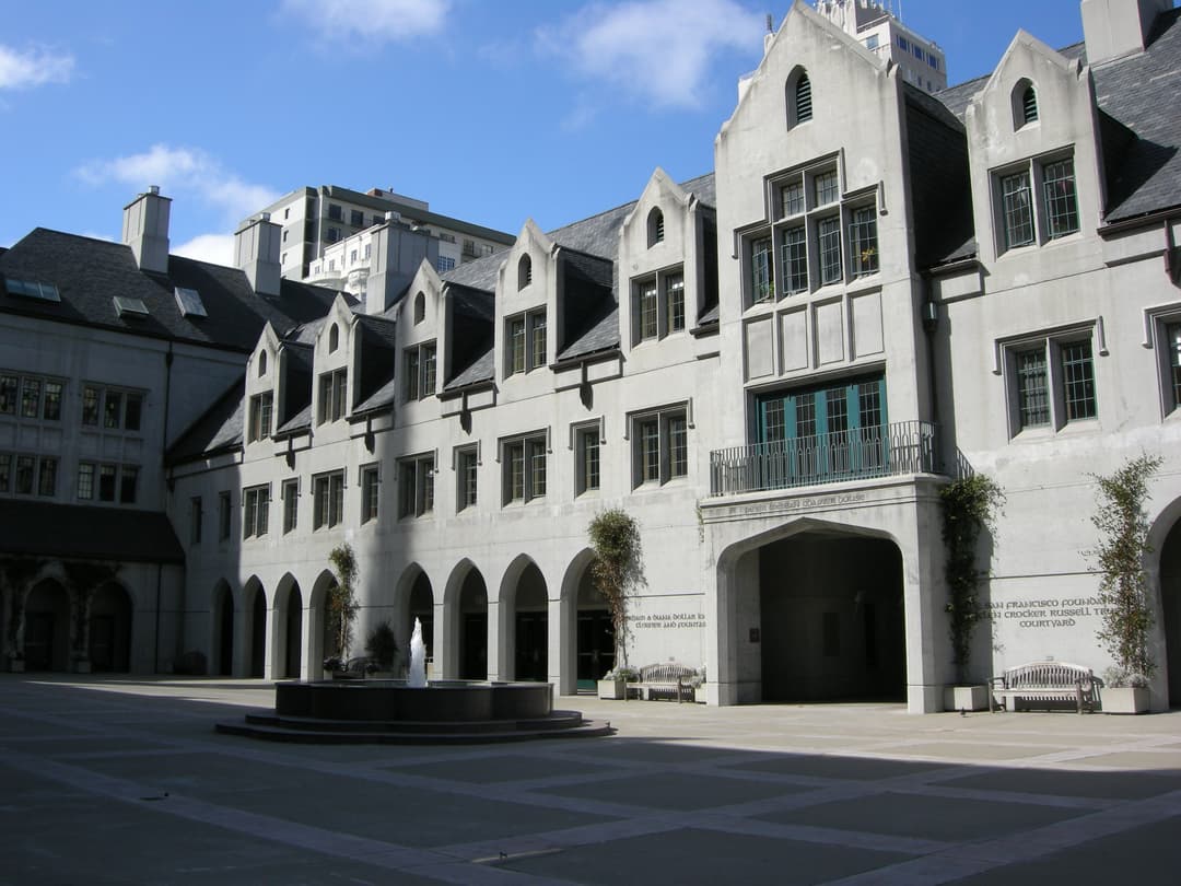 The Helen Crocker Russell Courtyard and fountain at Grace Cathedral.
