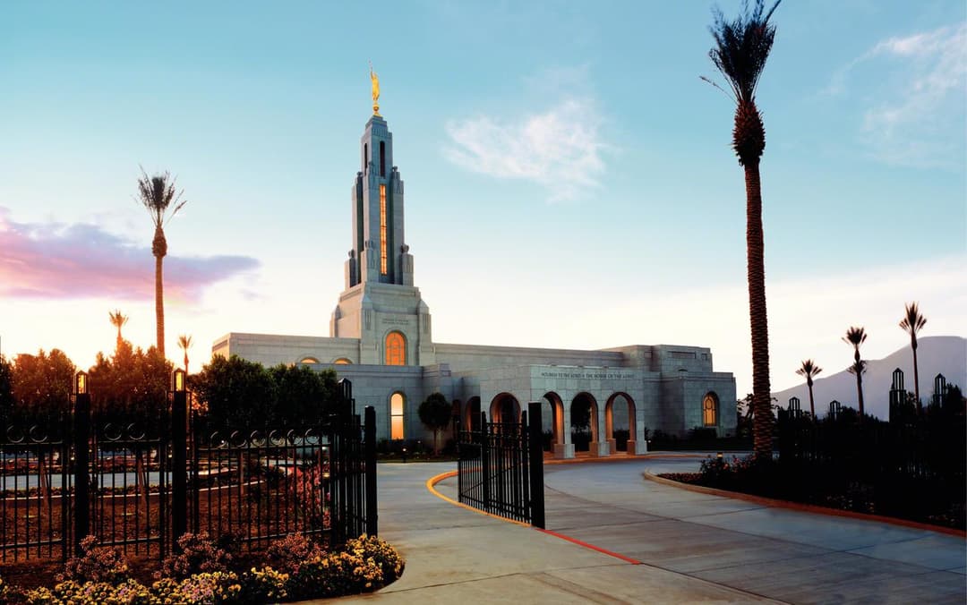 Exterior view of the Redlands California Temple at twilight.