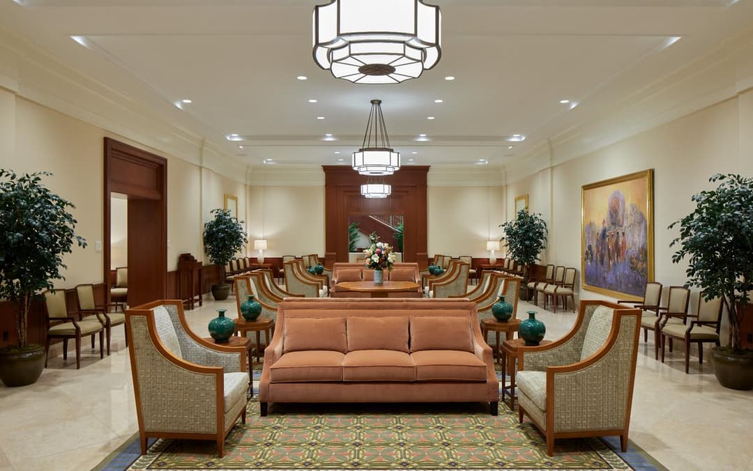 Interior view of a waiting area in the Pocatello Idaho Temple.