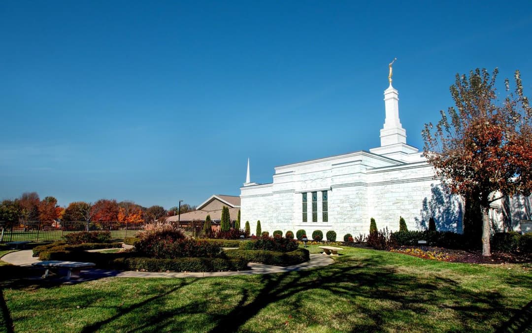 Exterior view of the Nashville Tennessee Temple and landscaped grounds.