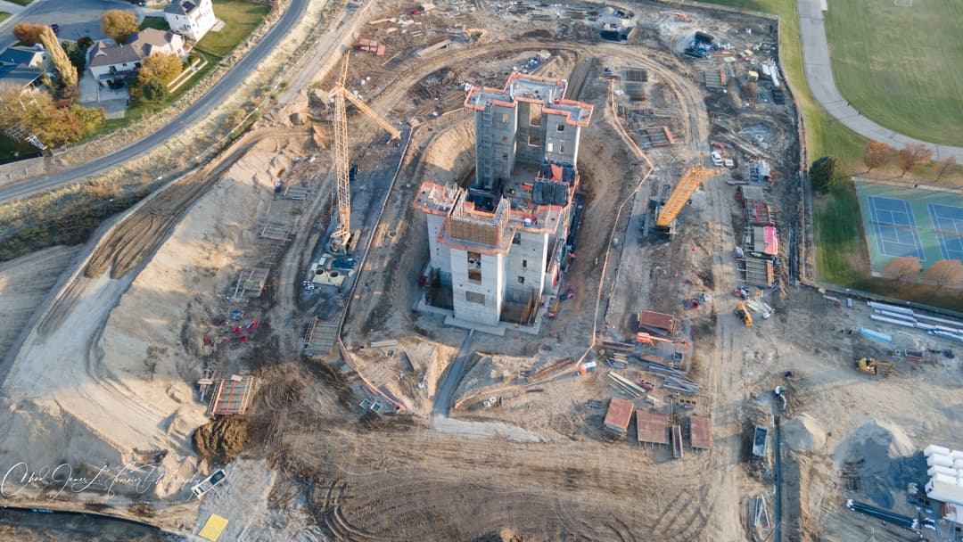Aerial view of the Syracuse Utah Temple site during early construction.