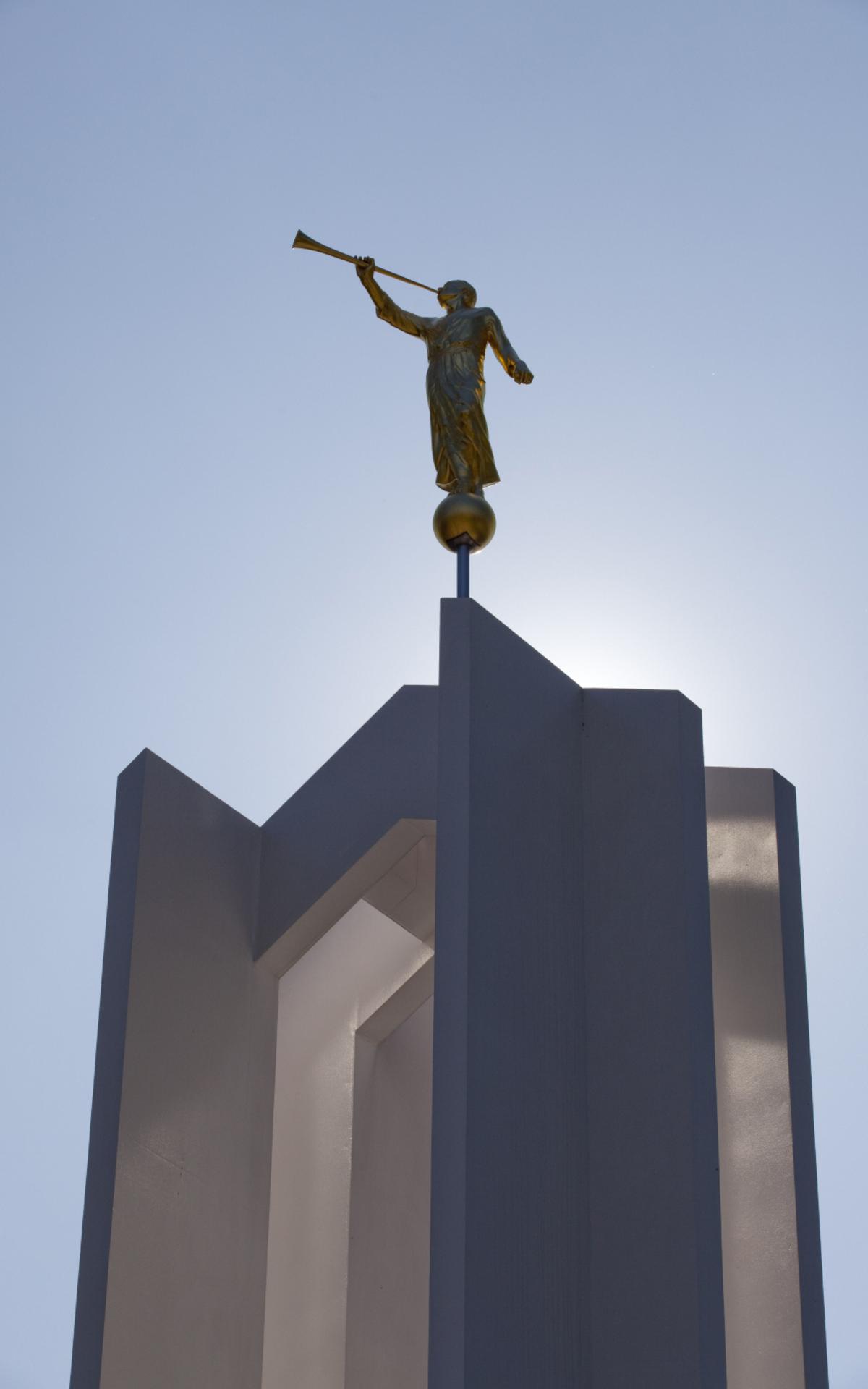 هندسة الهيكل تعرض تصميمه الفريد.