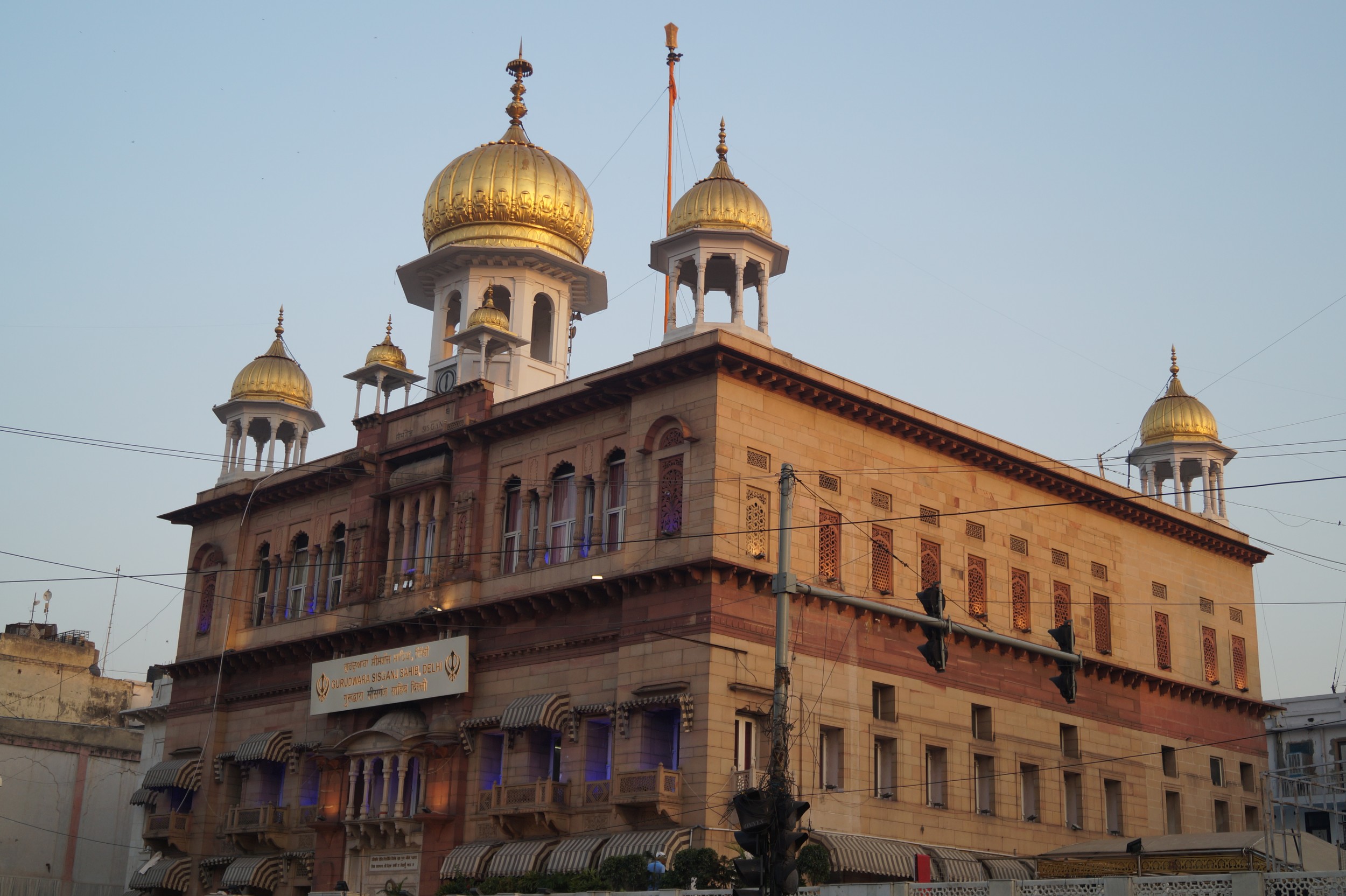 Devotees praying inside the Gurudwara