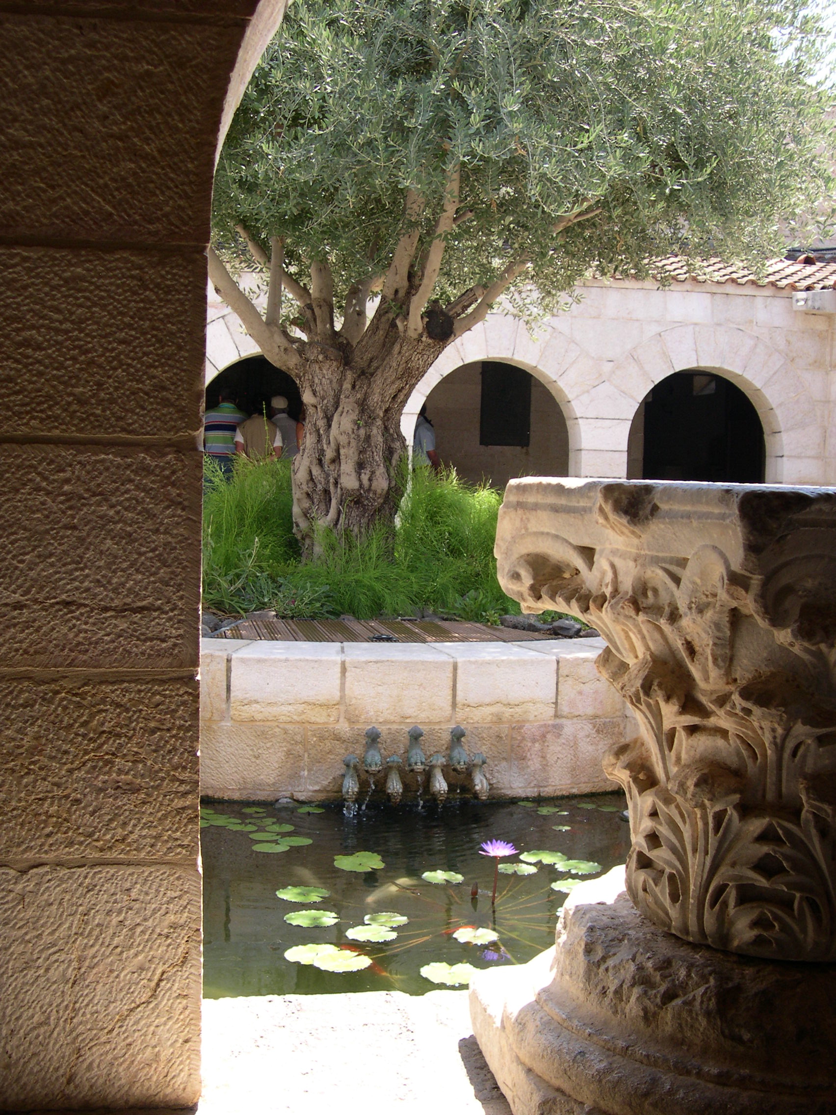 Close-up of the famous mosaic depicting loaves and fishes.
