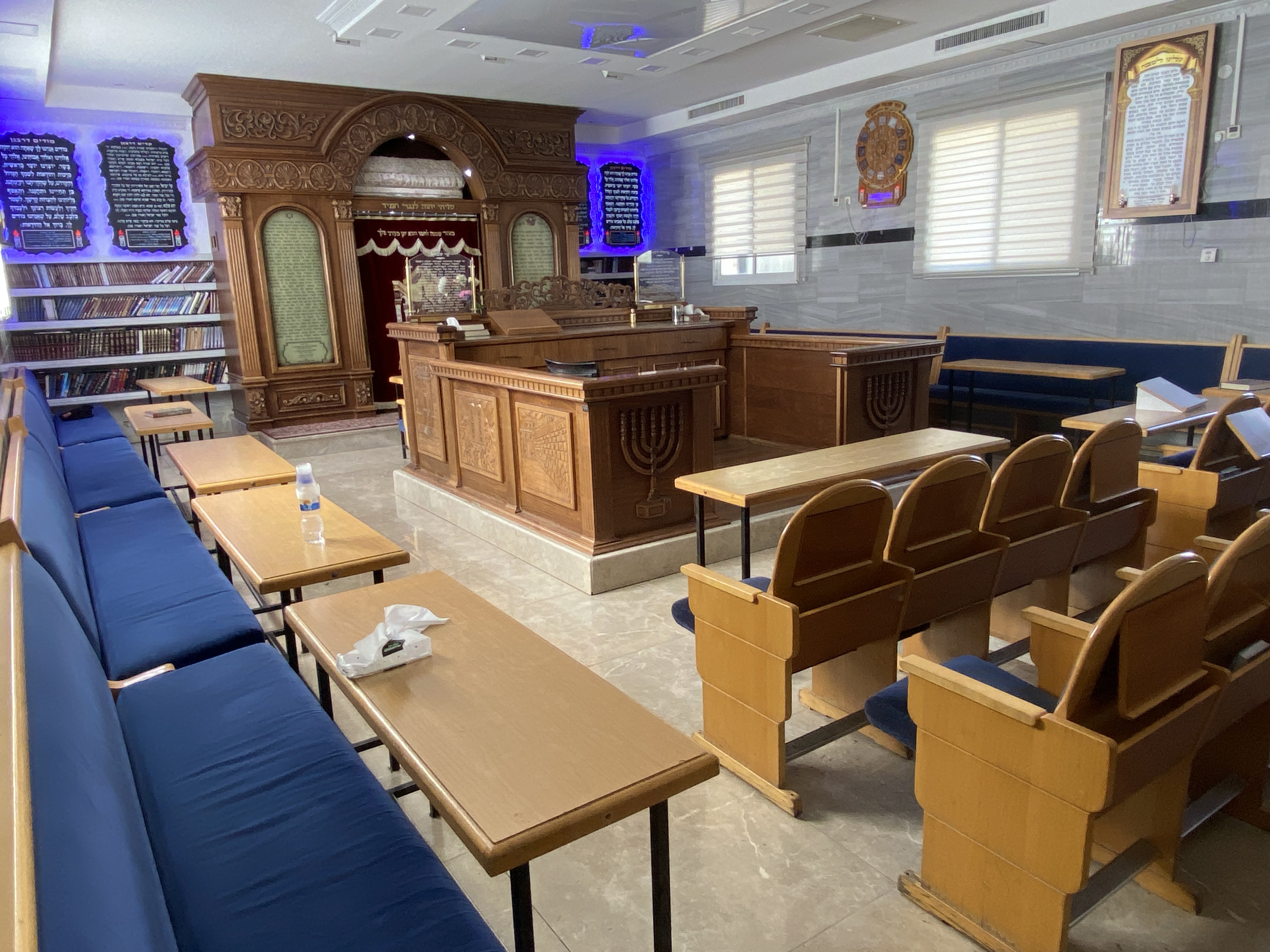 Historical depiction of the Tiferet Yisrael Synagogue.