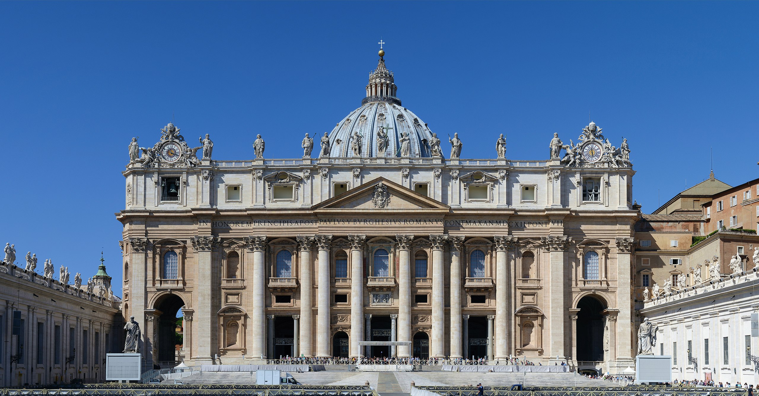 Grand frontal view from St. Peter's Square