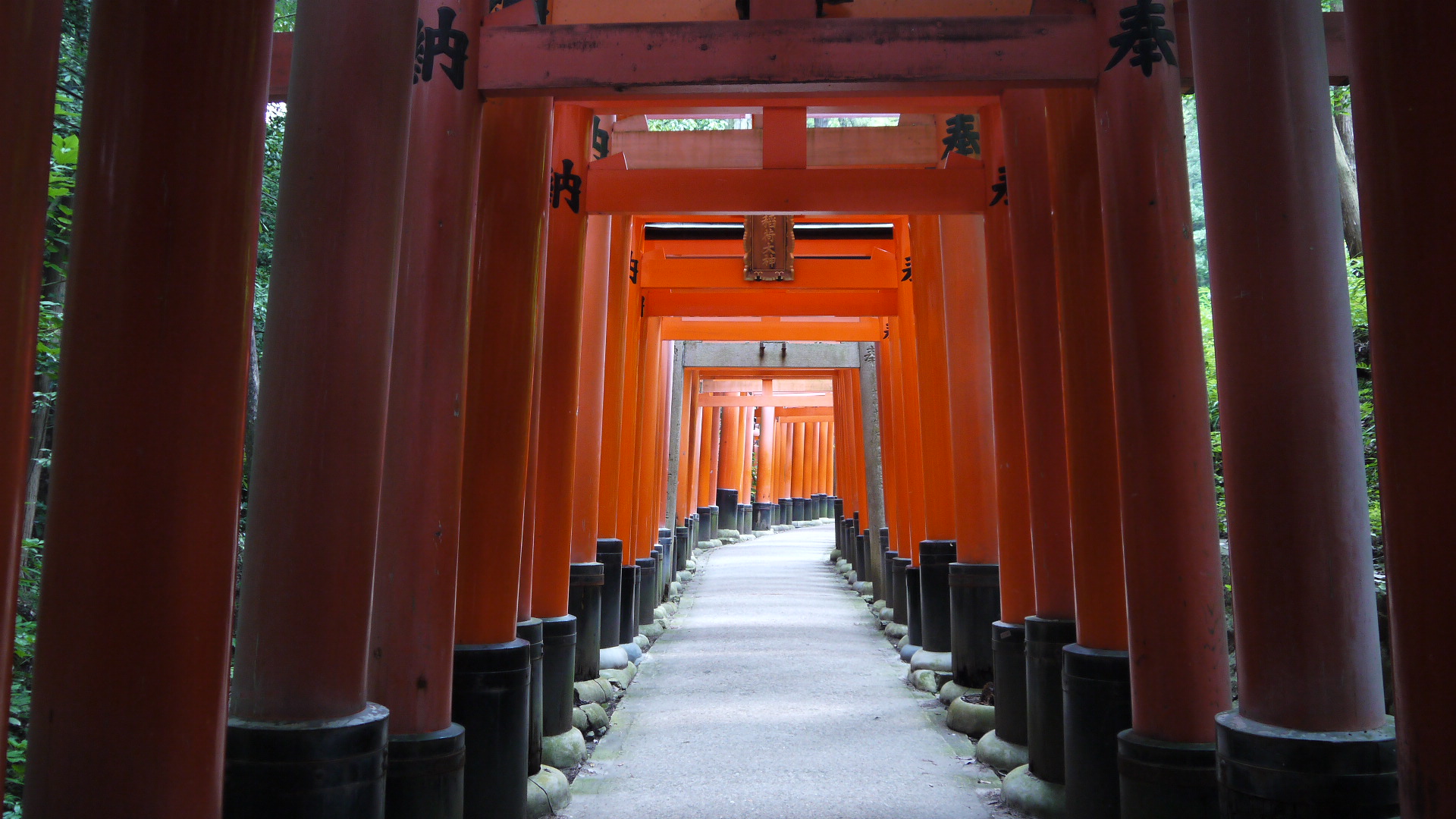 The main hall of Fushimi Inari Taisha.