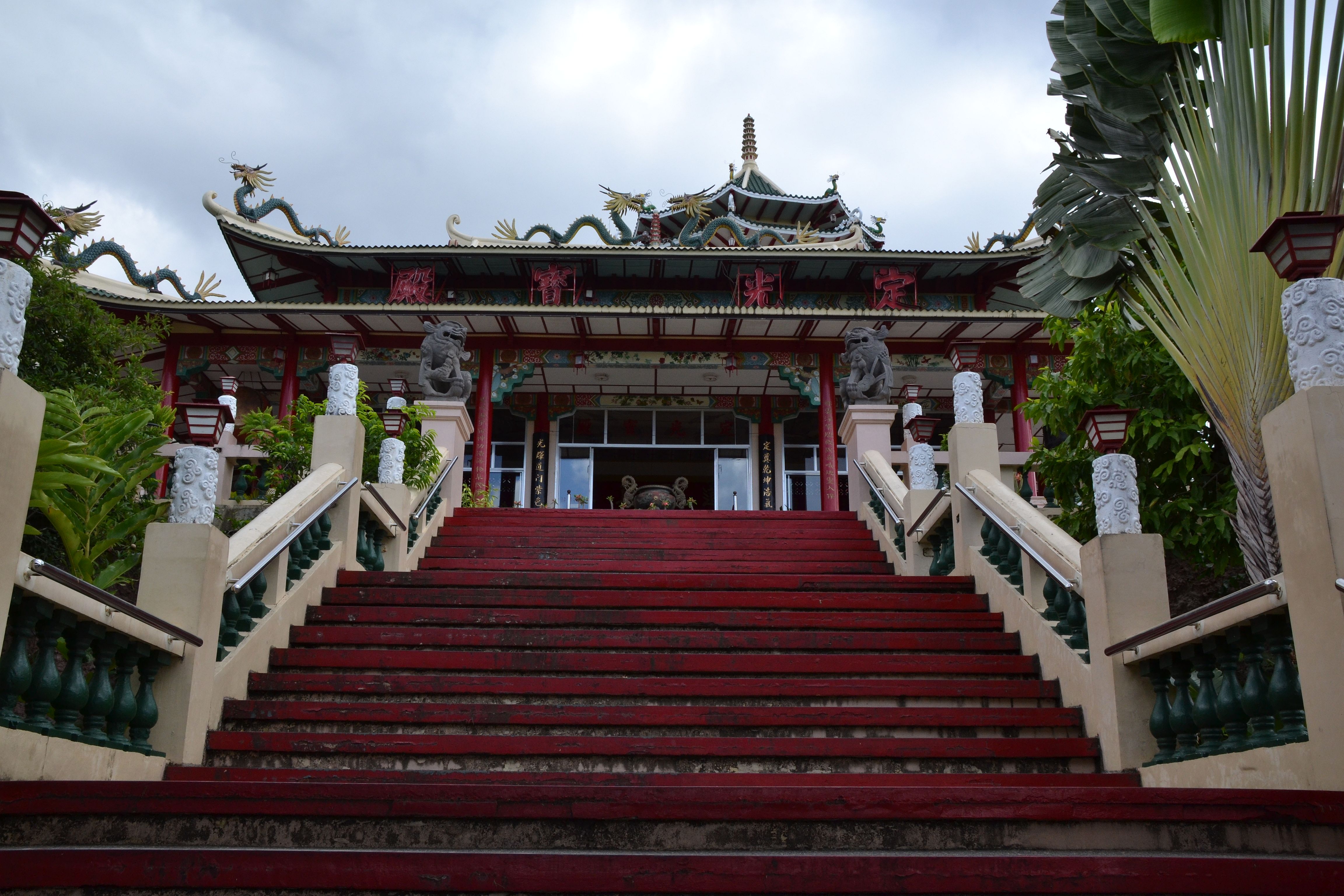 Panoramic view of Cebu City from the temple grounds