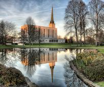 A peaceful scene of the temple grounds.