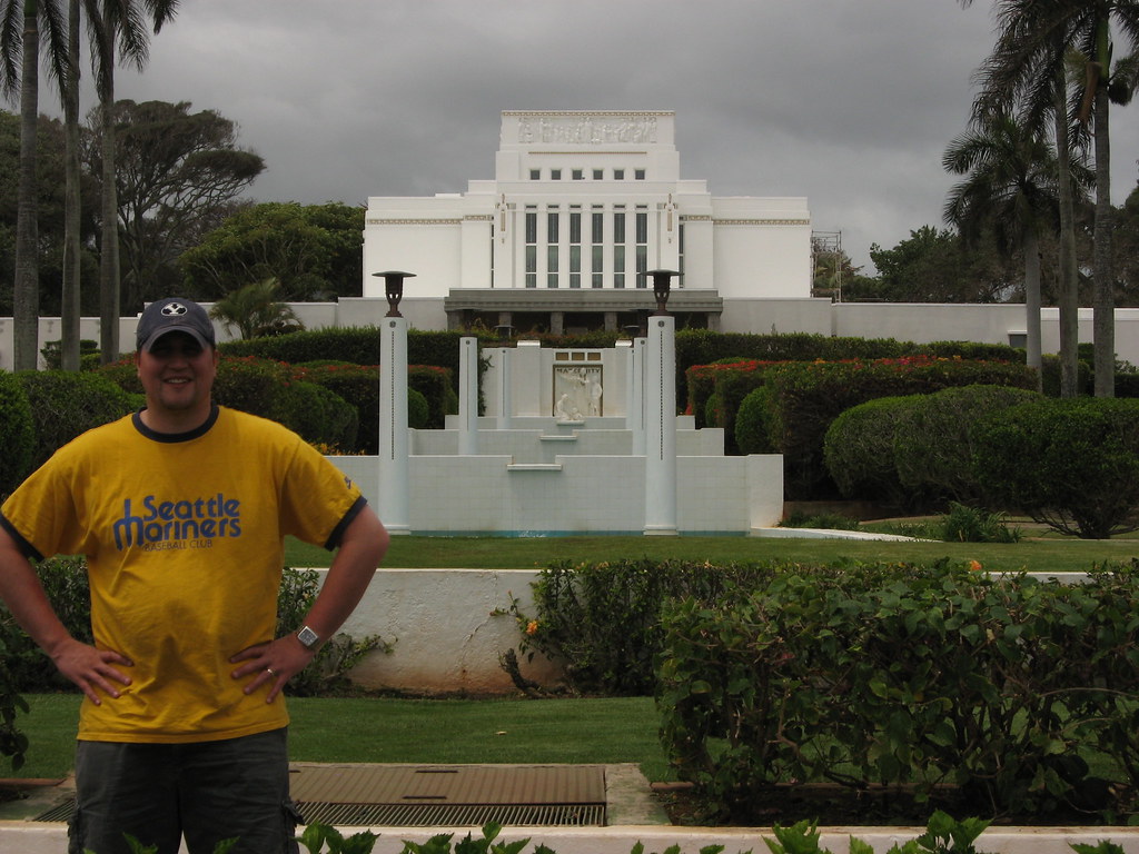 Wide angle view of the temple grounds and reflecting pools
