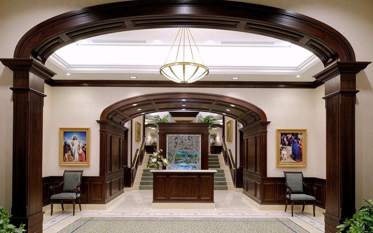 Detailed view of the white granite cladding