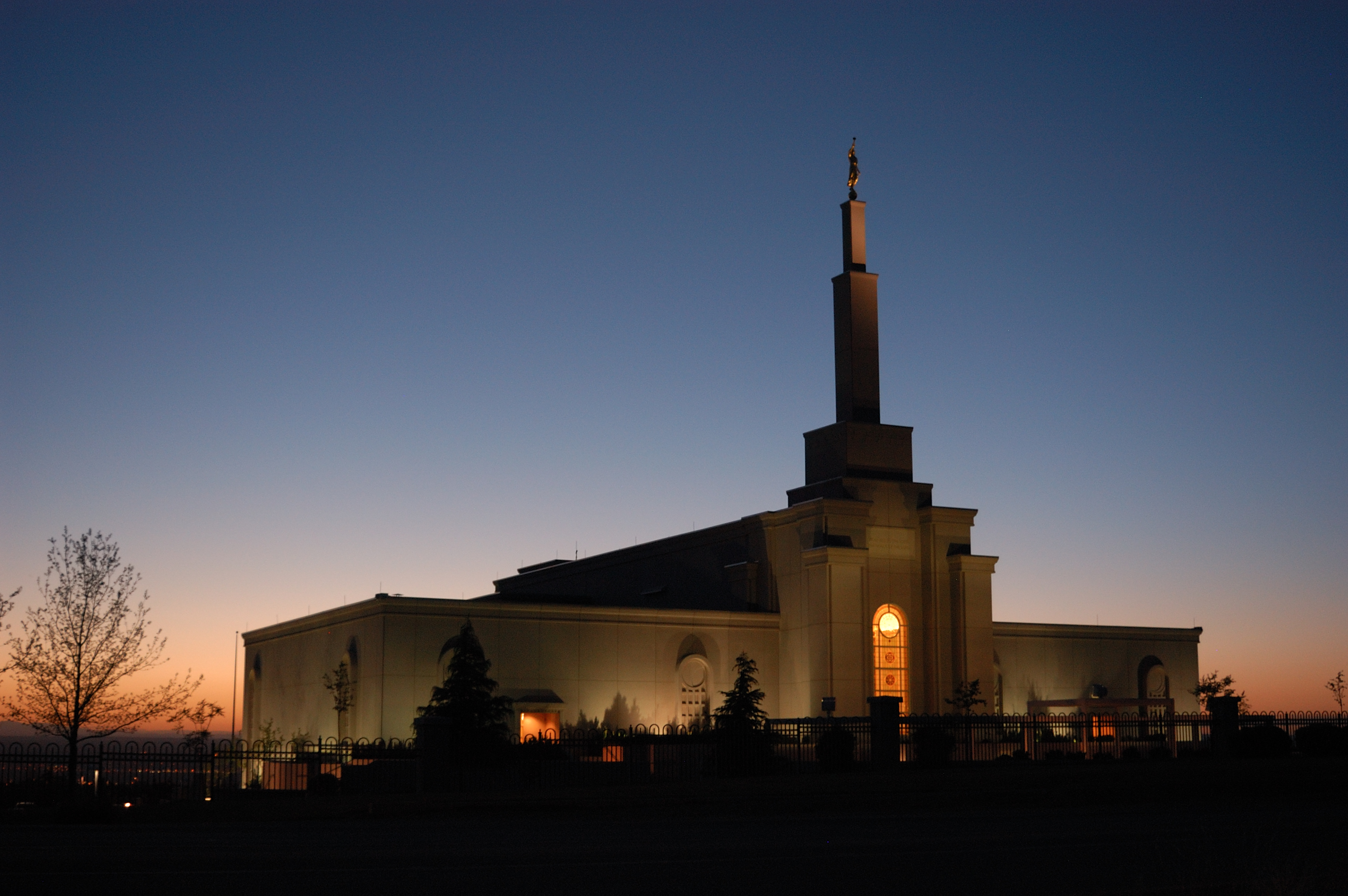 The Albuquerque New Mexico Temple is located near the Sandia Mountains.