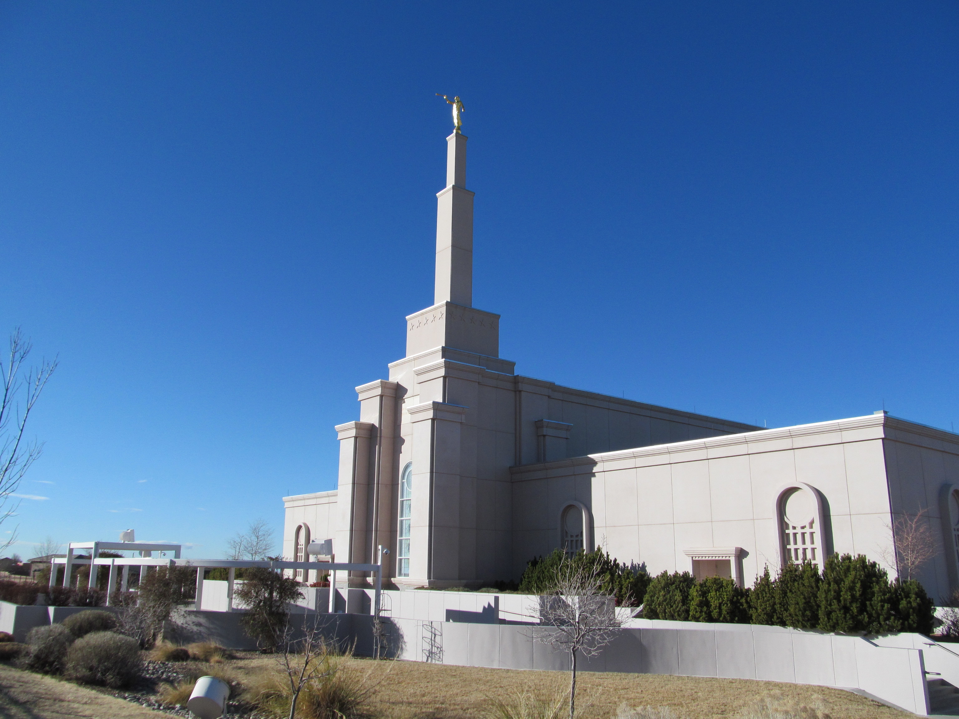 The temple serves approximately 55,000 members in New Mexico and parts of Arizona and Colorado.
