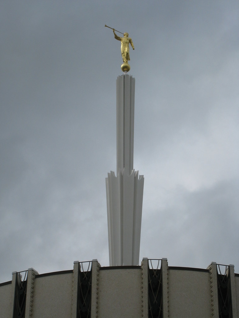 Original Angel Moroni statue added in 2002