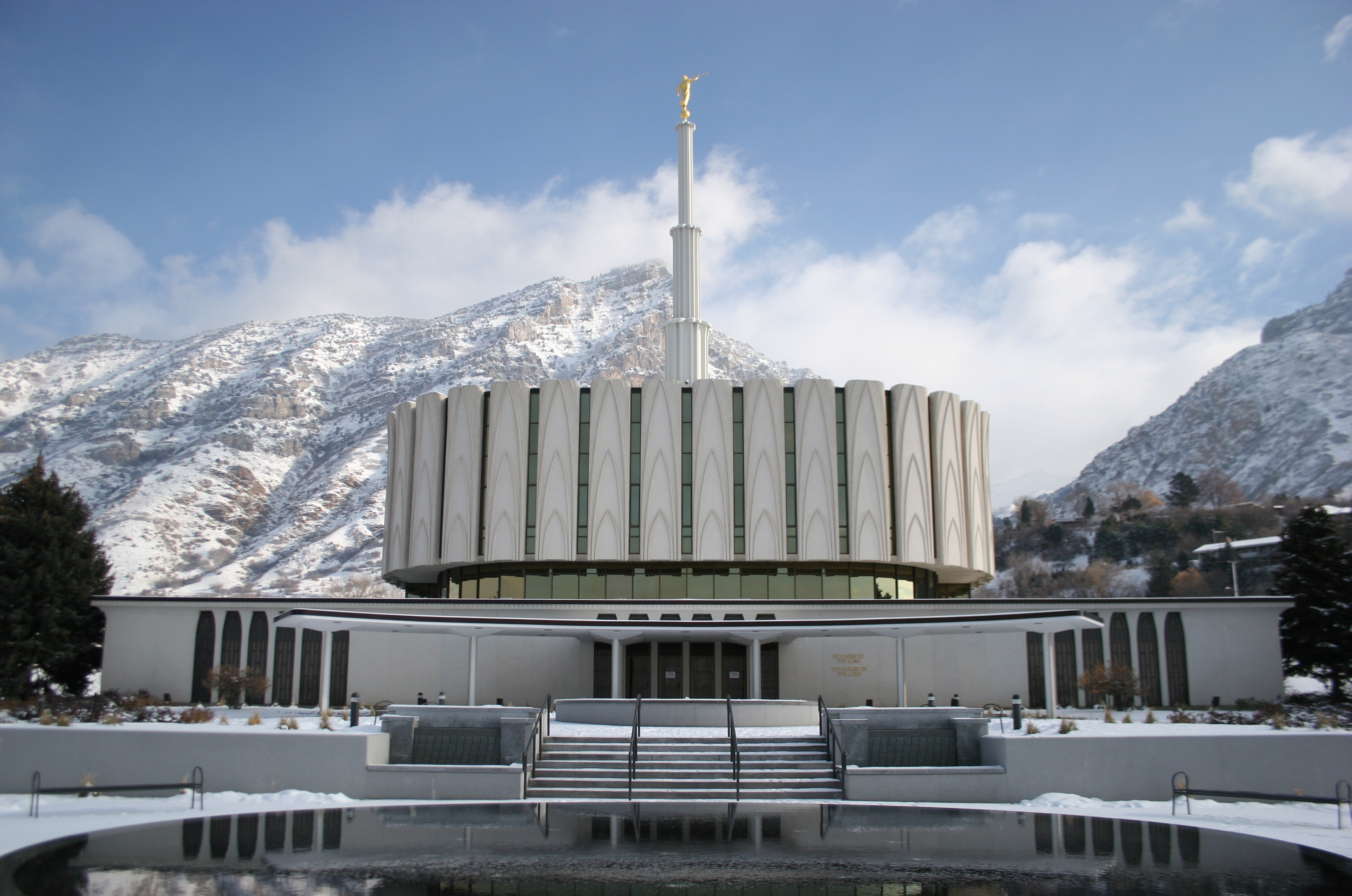 Wide-angle view with Y Mountain in the background