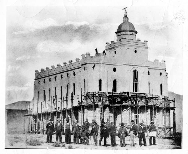 Historical photo showing original shorter dome (1874)